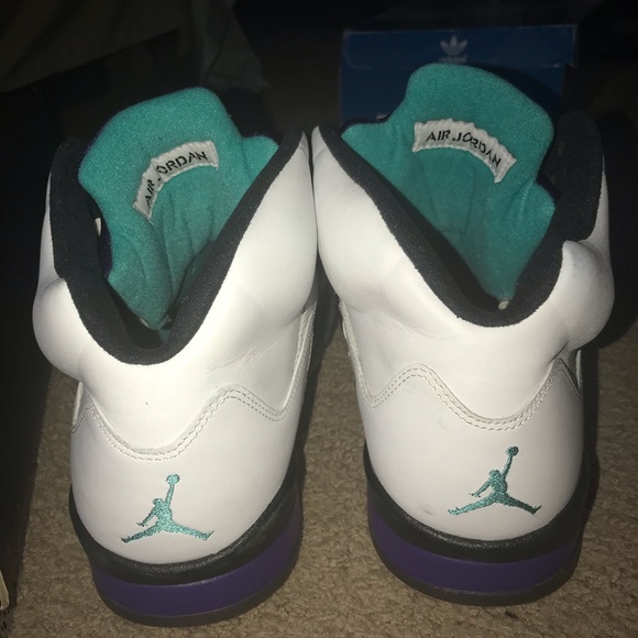 Pre-Owned Air Jordan Retro Grape 5’s - Picture 8 of 8